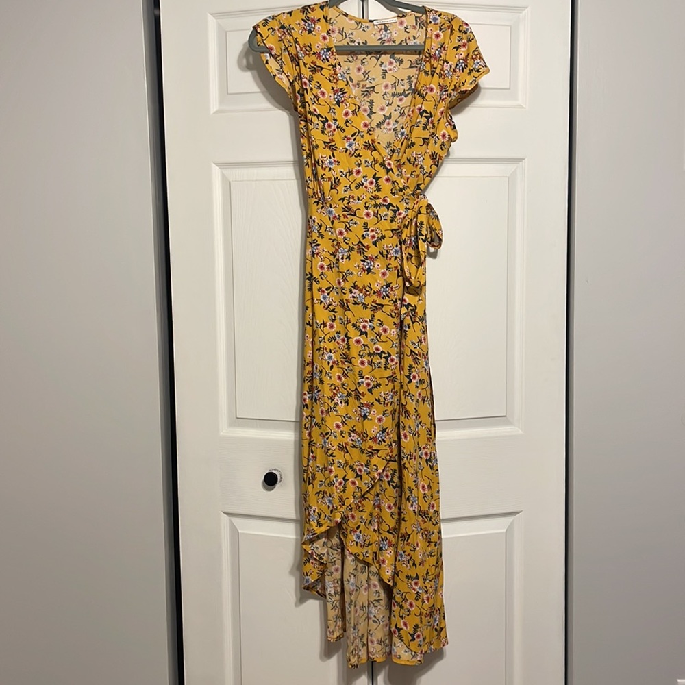Zaberry floral and yellow maxi/midi wrap dress-medium - Picture 4 of 6